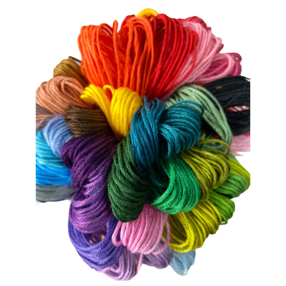 Lot de 50 Skins Point de Croix GINA le fil d'écheveau pour fil à broder et kit de broderie