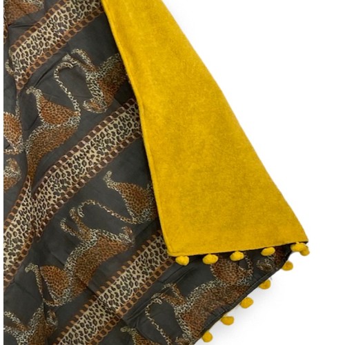 KIKOY African Leopard doppeltes Strandtuch aus BAUMWOLLE und FROTTEE mit KEEP BACKPACK