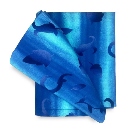 tessuto in cotone stampato con foglie sul blu