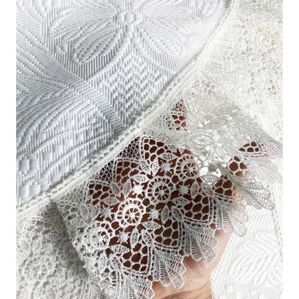 TAGESDECKE mit MACRAMÉ CREME Spitze Double IDEA SPOSA