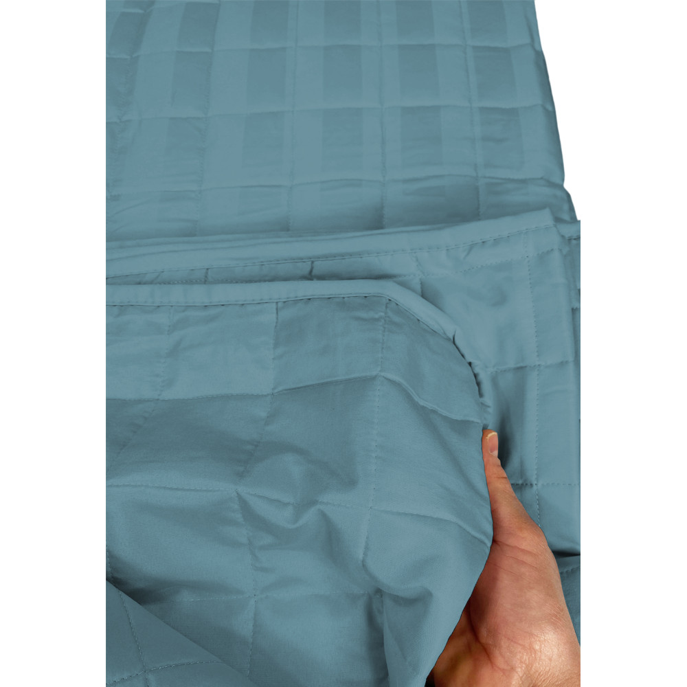 GESTEPPTE TAGESDECKE AUS SATIN Gestreift SOLID BLUE Double