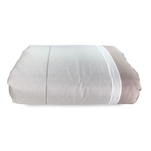 GESTEPPTE TAGESDECKE MIT GEPUNKTETER SCHLEIFE © Beige Made in Italy