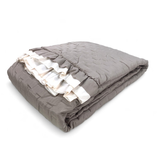 Colcha acolchada con volantes en Taupe/Cream Taupe/Cream