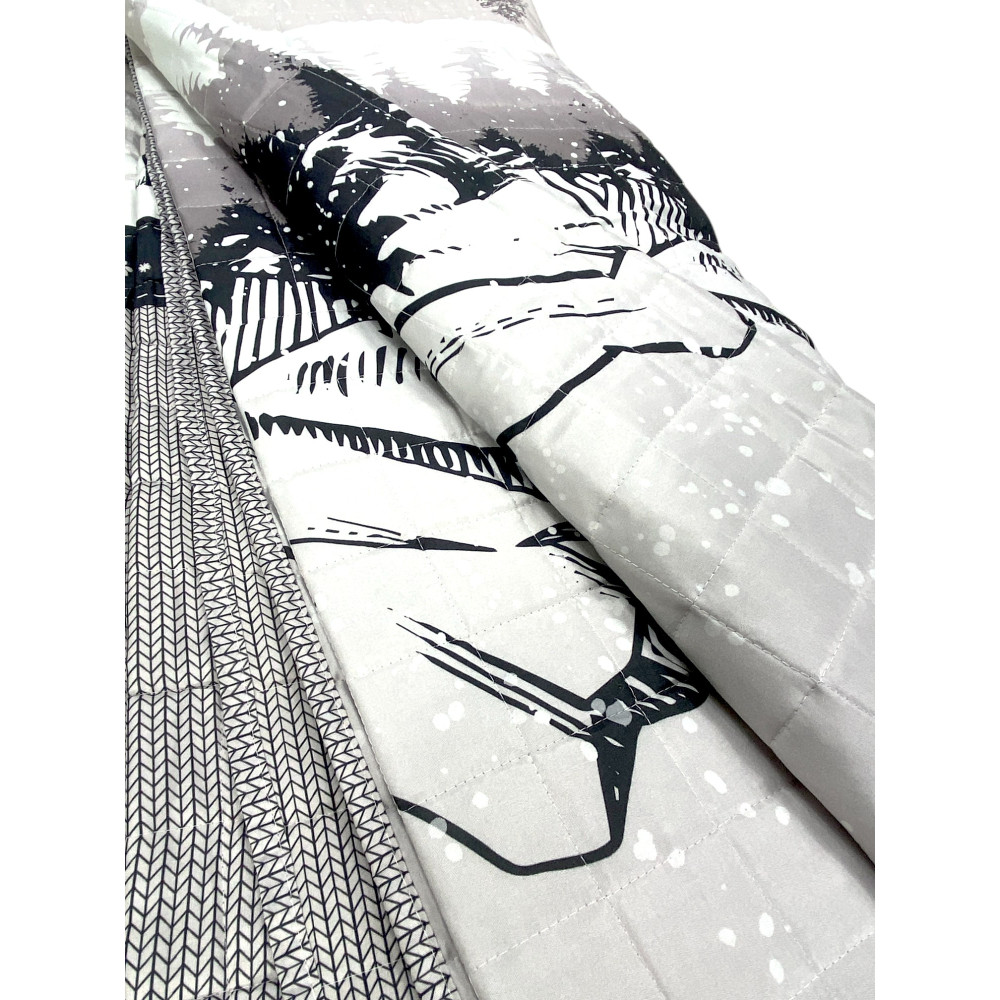 Copriletto Trapuntato Monte Soglio Grigio - Stile Chalet con Cervi e Foresta - Microfibra Leggera Made in Italy
