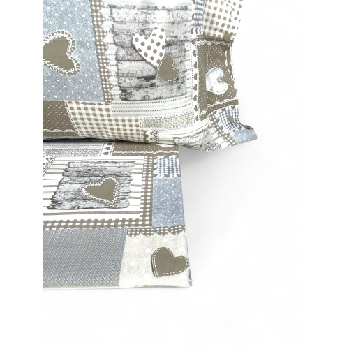 Copripiumino matrimoniale beige con design tradizionale montagna