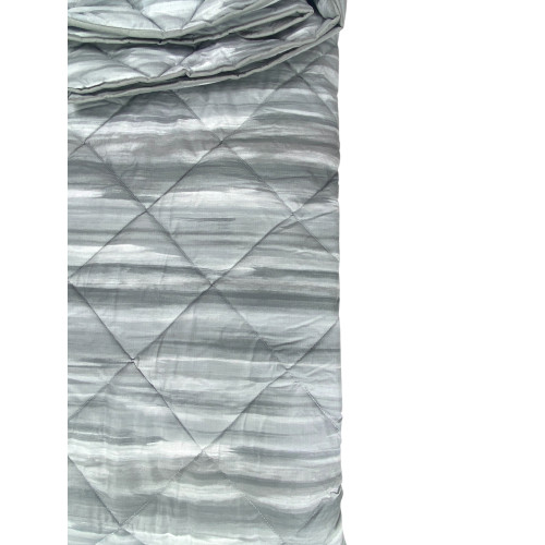 Kot Quilt Brushed Grey - Detalle de acolchado de pinceladas para un diseño refinado.