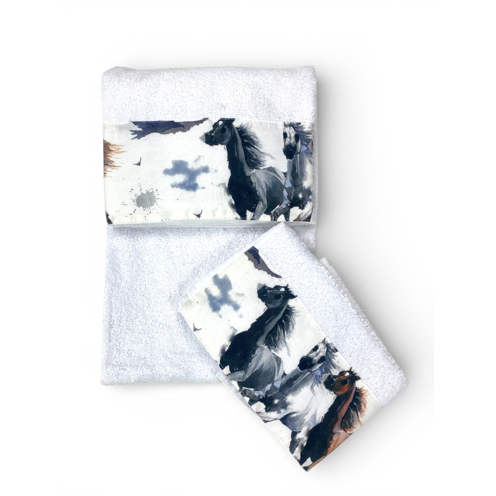 Set Asciugamani Cavalli Bianco 500 g/m² 100% Cotone | 1 Asciugamano 60x110 + 1 Ospite 40x60 con Balza Stampata