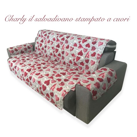 Couverture de canapé SALVADIVANO CHARLY MATELASSÉ SUPÉRIEURE LISSE COEURS ROUGES, SHABBY