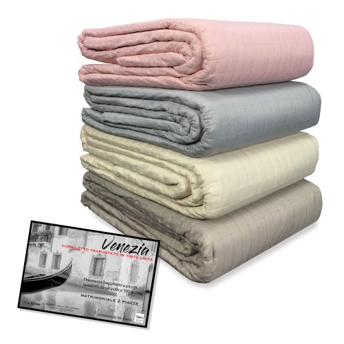 QUILTED BEDSPREAD PLAIN VENICE DOUBLE BED 2 SQUARES
