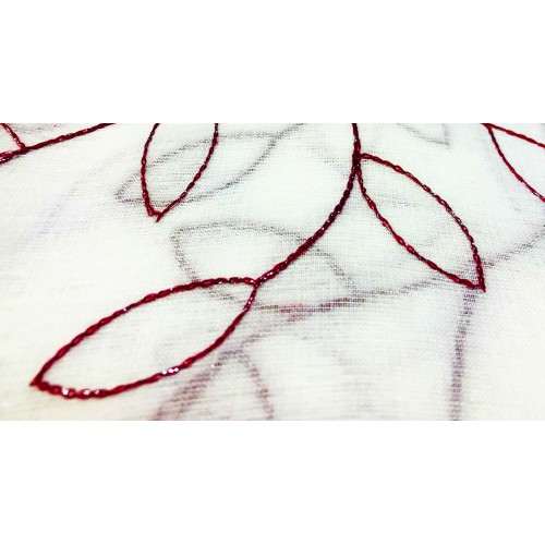 PAR DE CORTINAS NOEMI BORDADO MODERNO CON HOJA BURDEOS